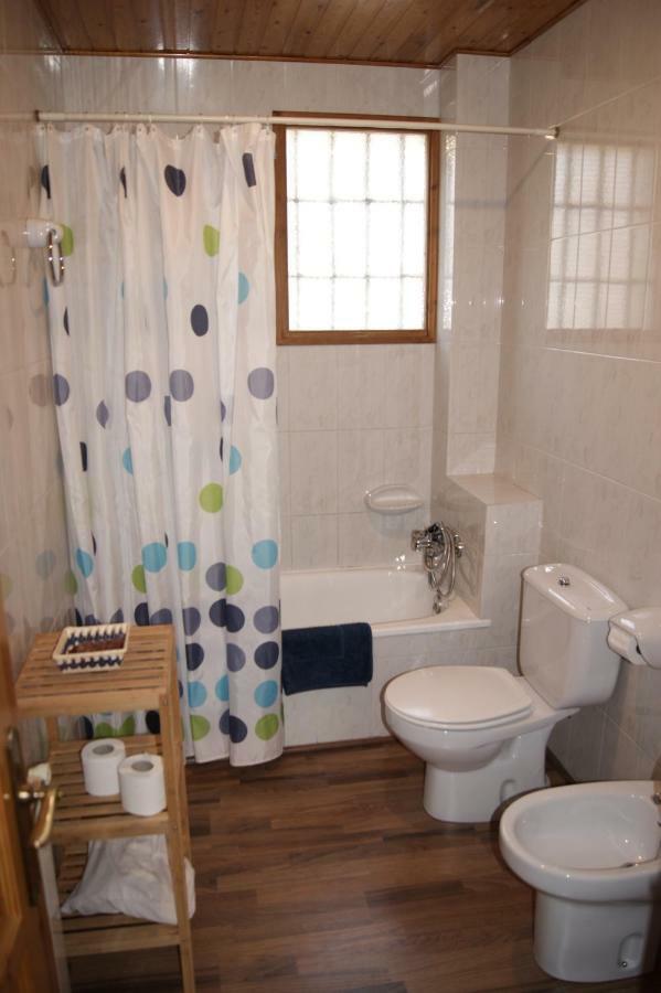 Apartaments Pont Romanic Espot Bagian luar foto